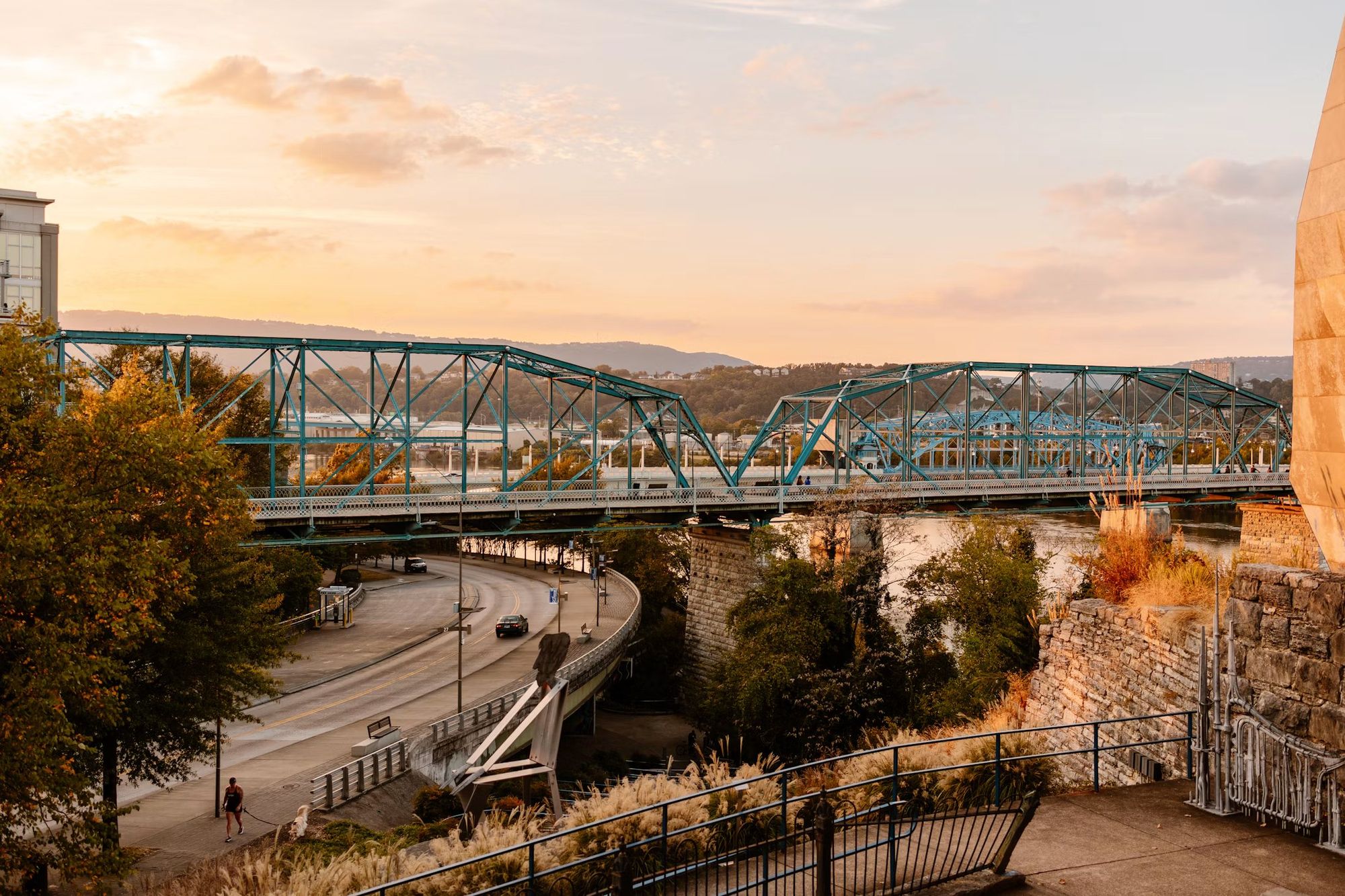 The Walnut Street Bridge from Bluff View
